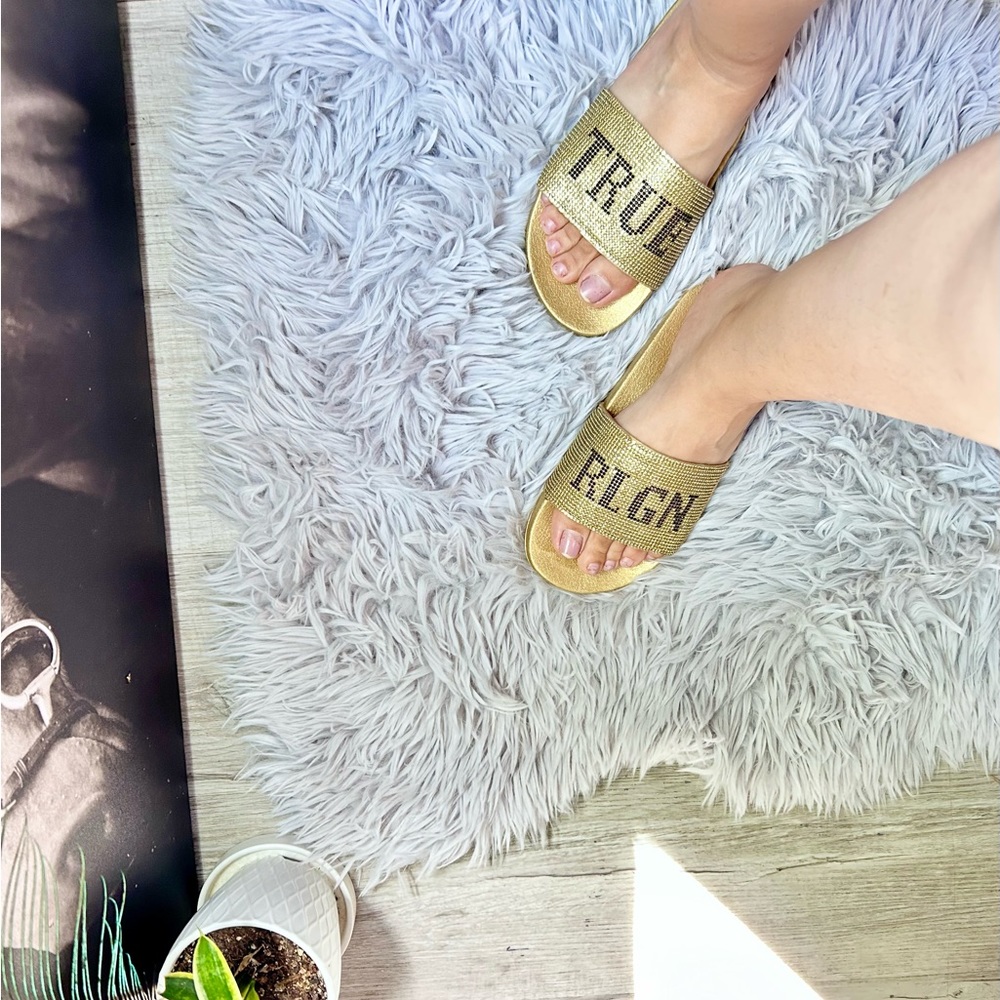 EUC True Religion Bling Meyer Gold Rhinestone Slide Sandals